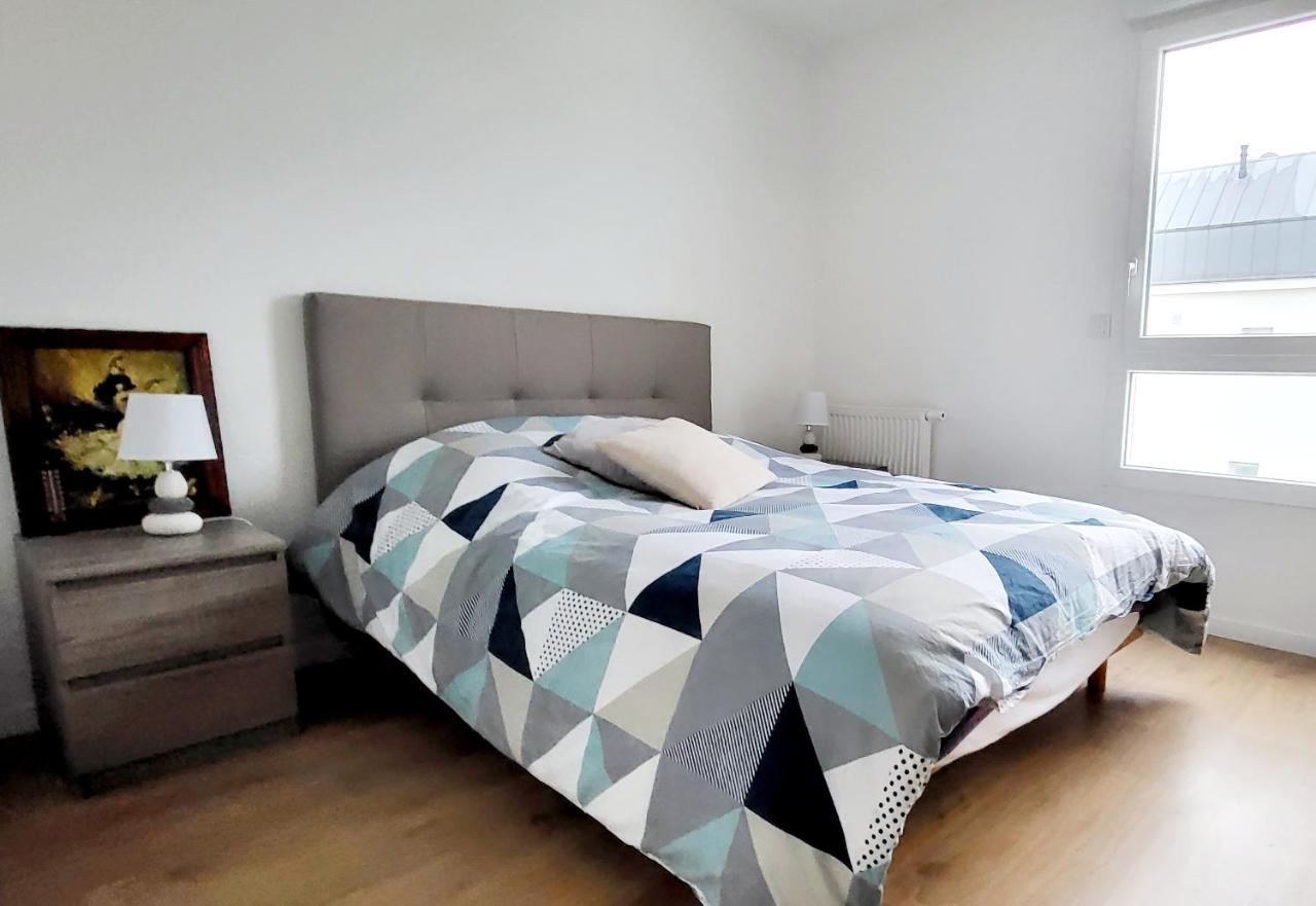 Appartement Moderne Finement Decore Avec Balcon A Vannes Centre Esterno foto